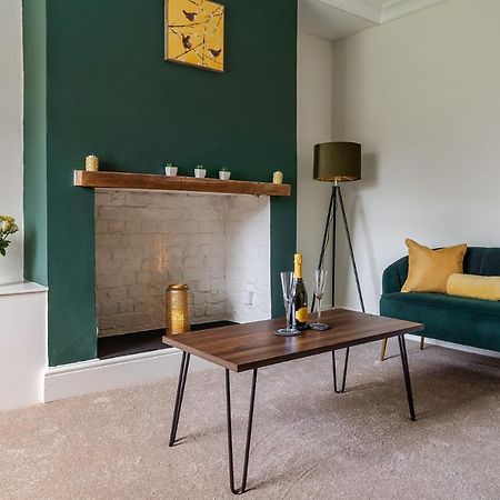 Wrea Cottage, 2 Bedrooms Wifi & Parking Near Ribby Hall Wrea Green Kültér fotó